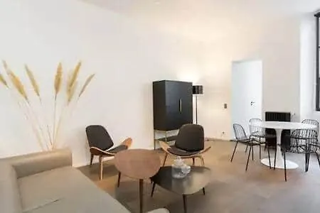 2 Elegants Au Coeur Du Marais Апартаменты Париж